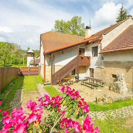 Apartman Lobec * Lobec